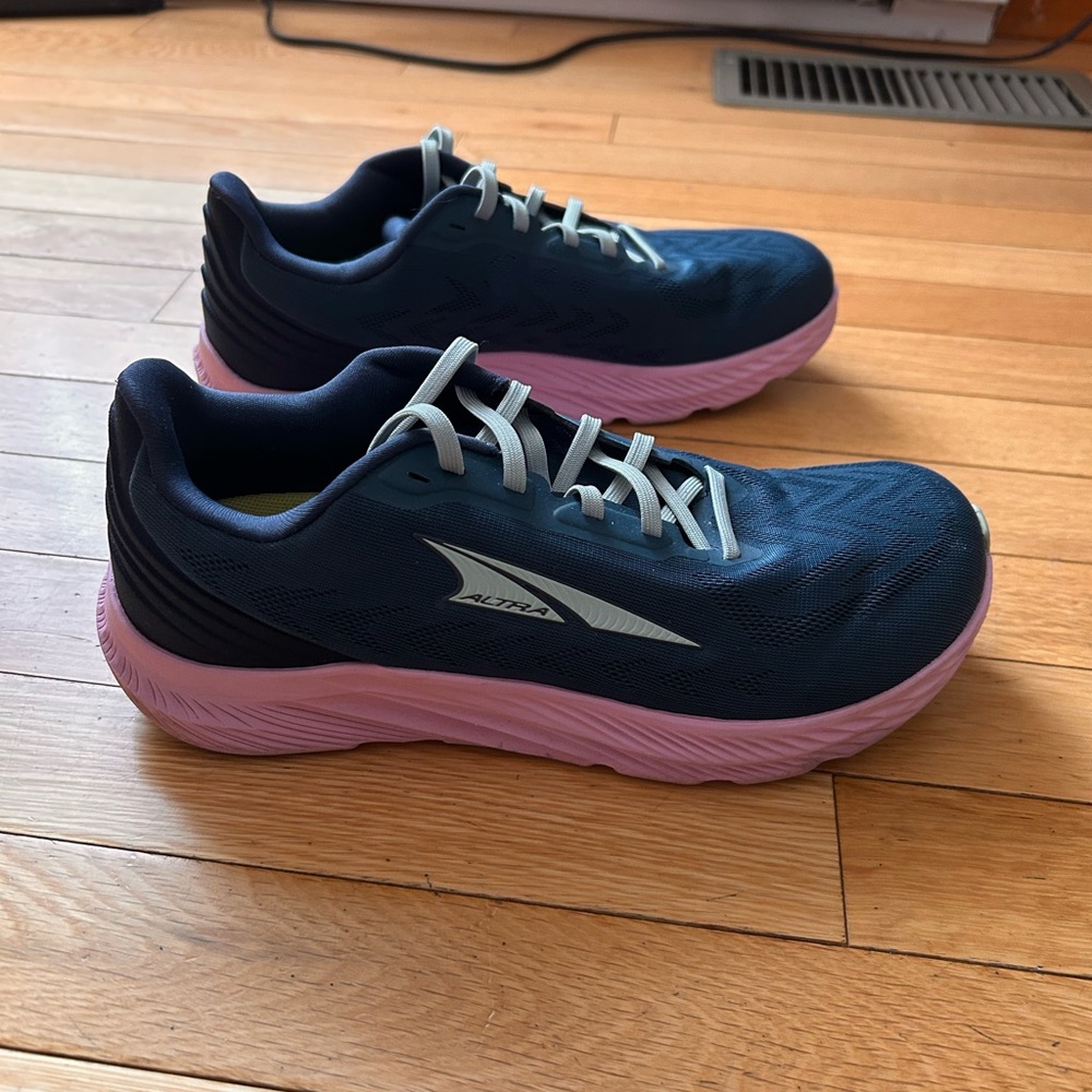 Altra Women’s Teal/Blue Athletic Shoes with Pink Midsole